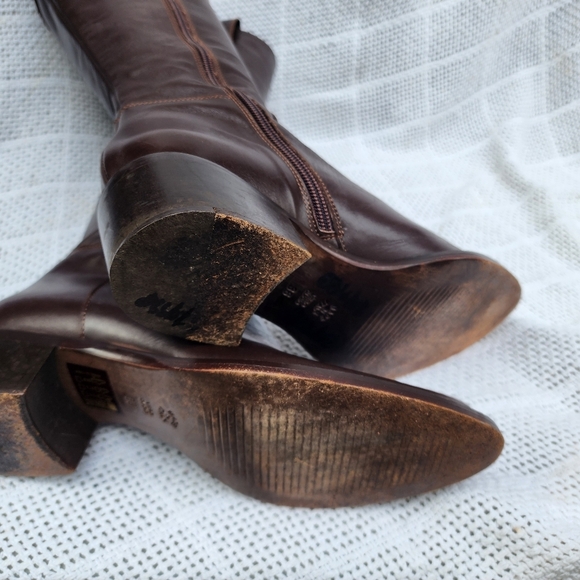 Vince‎ Camuto knee high riding boots 38/7.5 -8 - Picture 6 of 13